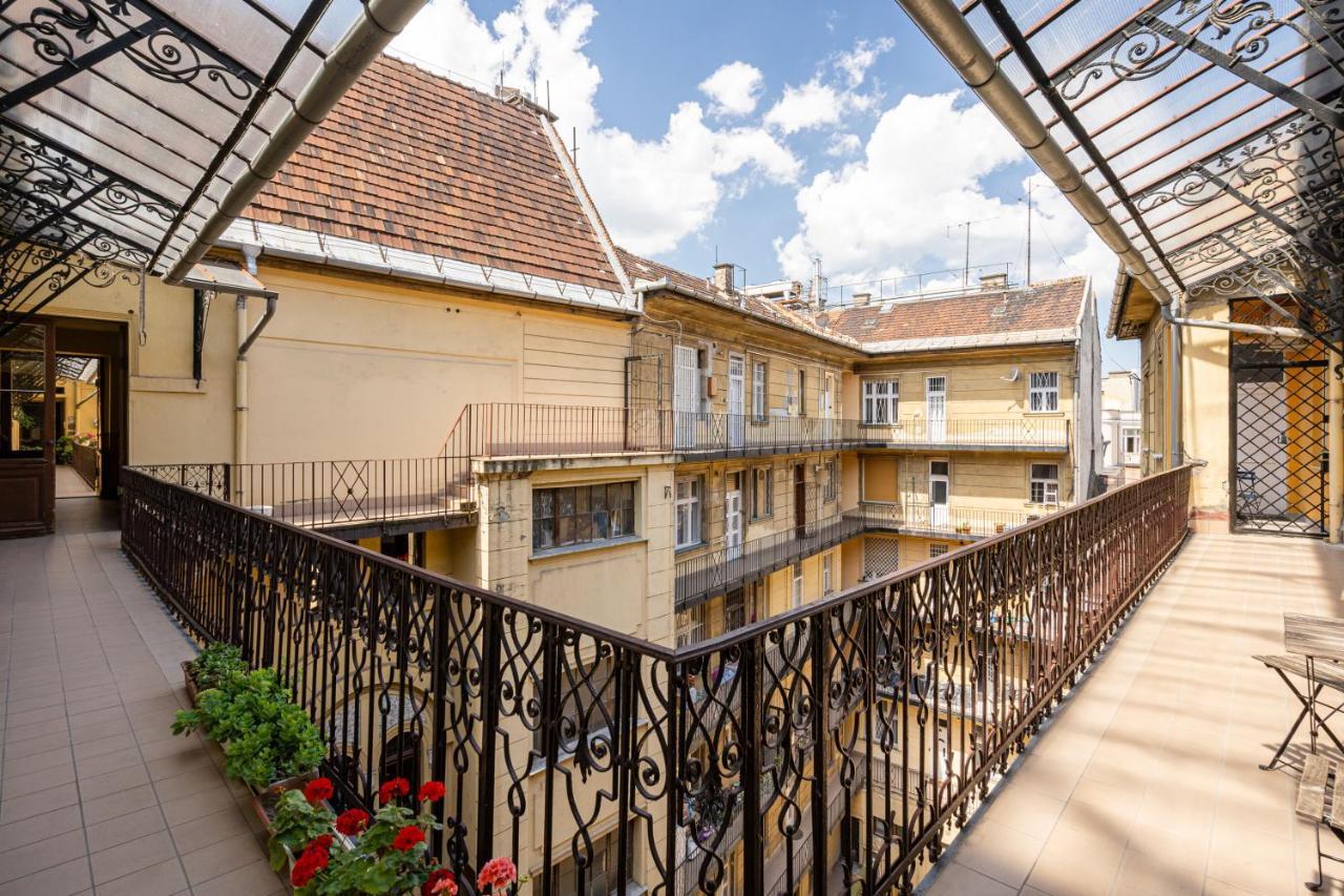 Sky Way Apartment Budapest Exterior photo